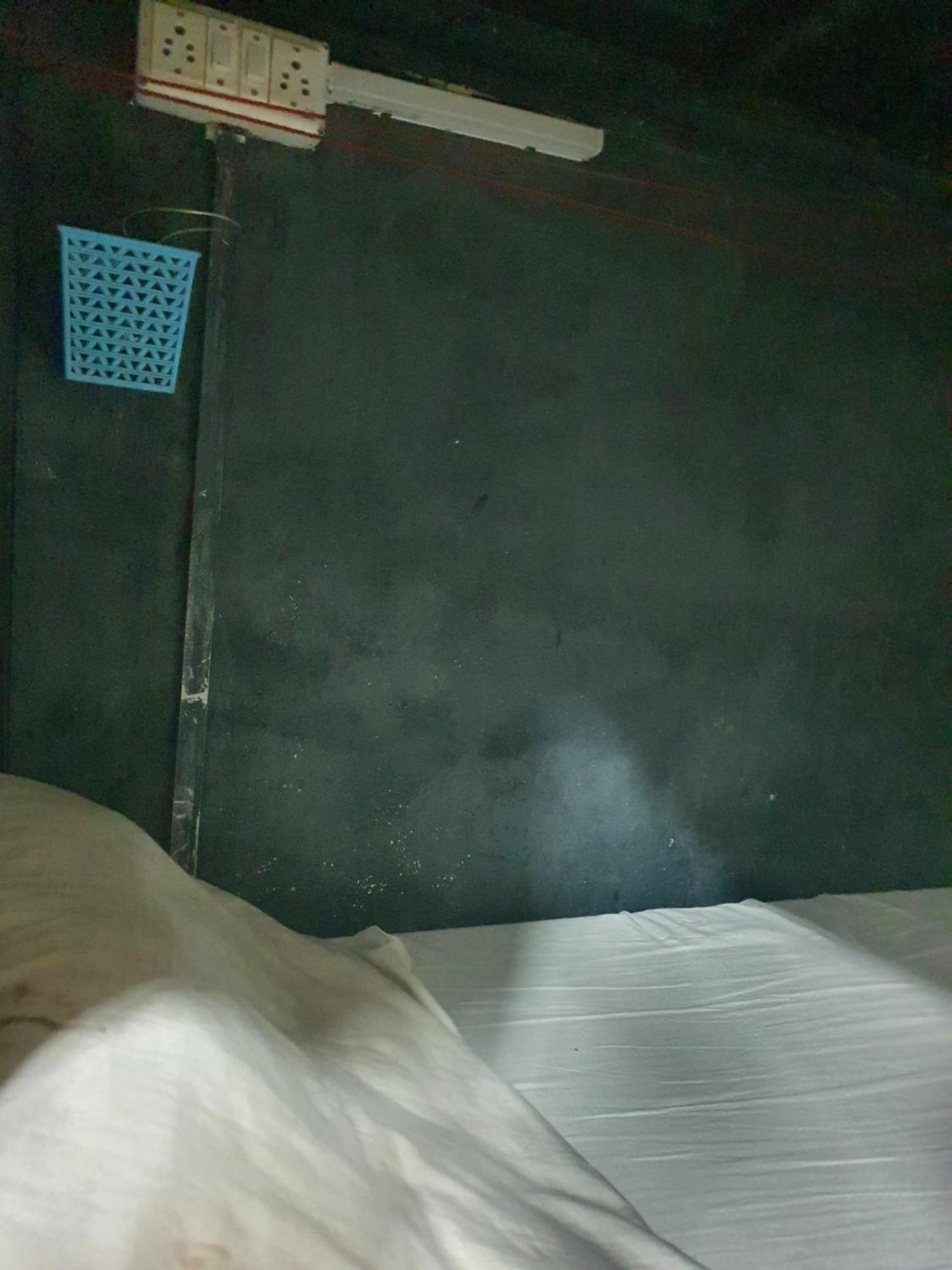 Bapuji Dormitory Hostel Mumbai Dış mekan fotoğraf