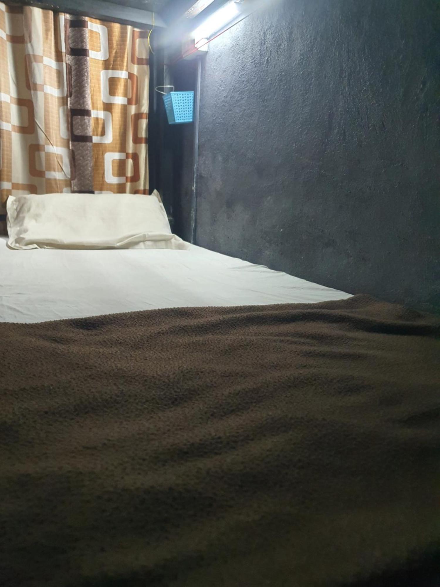 Bapuji Dormitory Hostel Mumbai Dış mekan fotoğraf