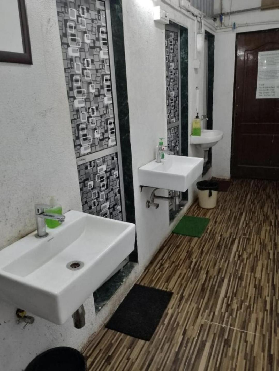 Bapuji Dormitory Hostel Mumbai Dış mekan fotoğraf
