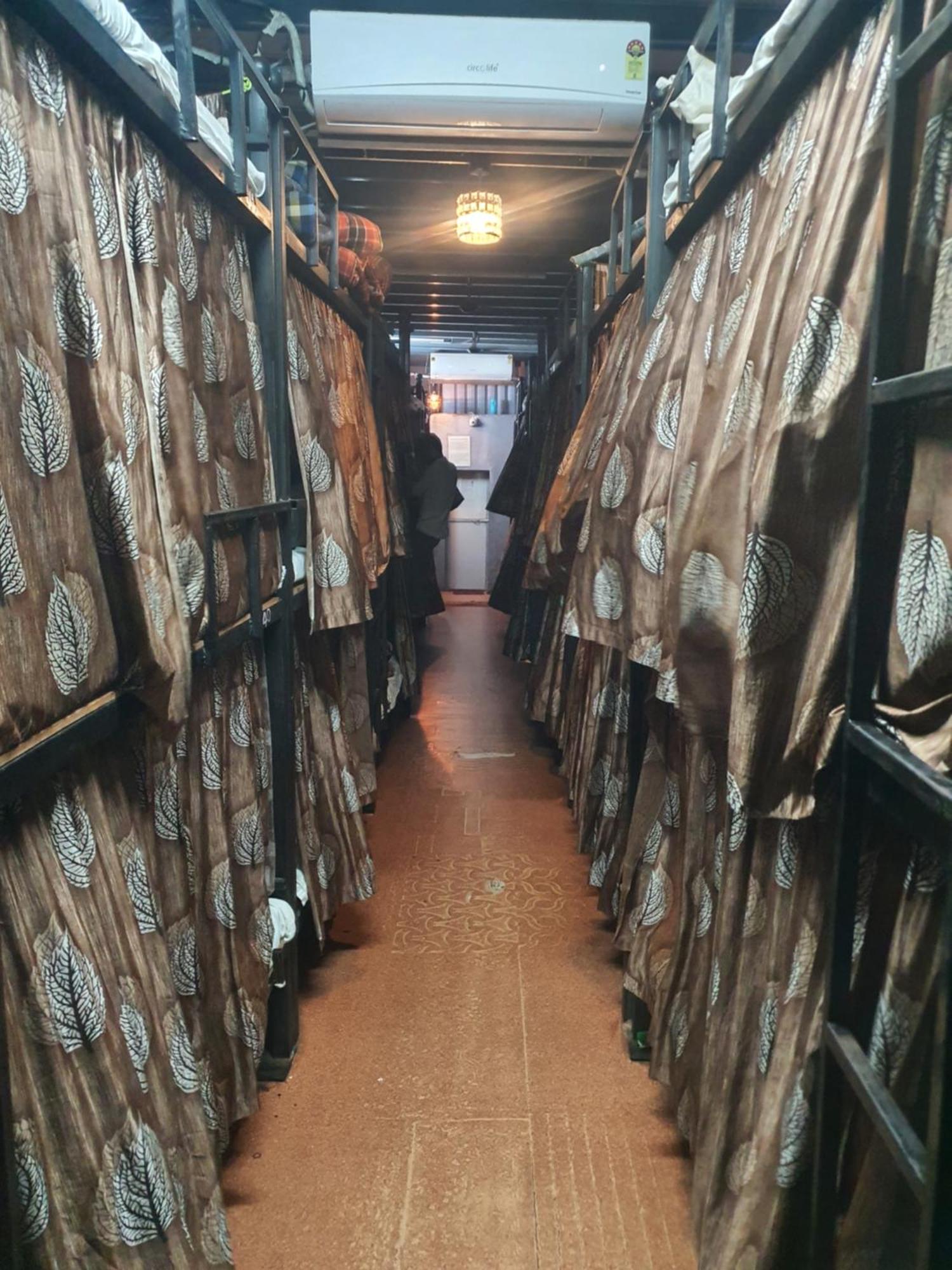 Bapuji Dormitory Hostel Mumbai Dış mekan fotoğraf